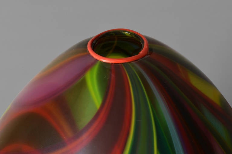 A Fine Contemporary Murano Glass Vase by Andrea Zilio In Excellent Condition For Sale In Long Island City, NY