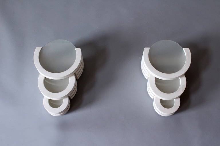 Mid-20th Century Pair of French Art Deco Plaster and Glass Sconces 