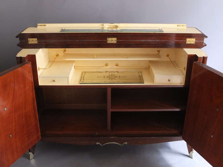 Mid-20th Century A fine French Art Deco Rosewood Buffet-Bar