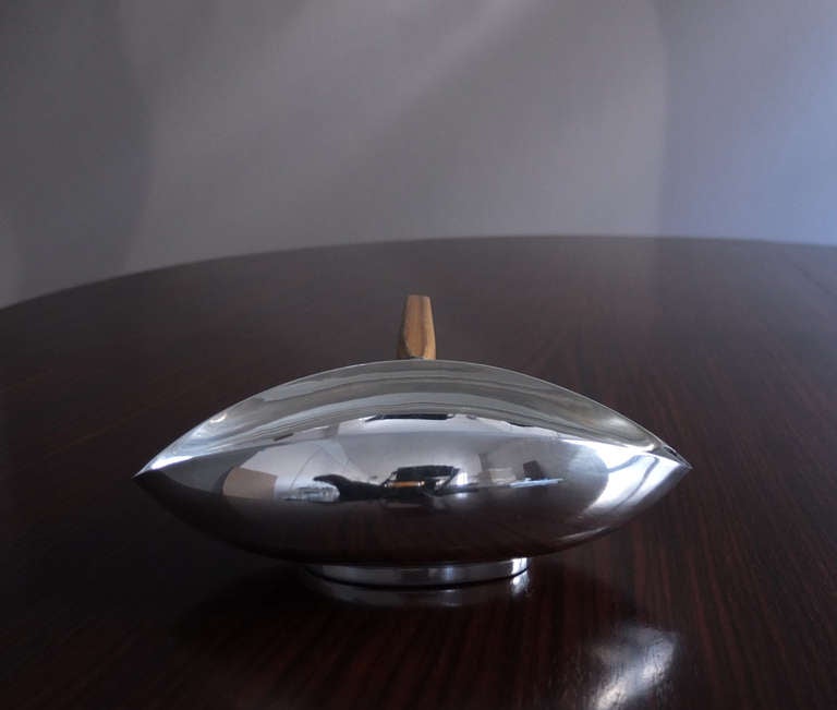 Silver Plated Sauce Boat by Lino Sabattini In Good Condition For Sale In Long Island City, NY