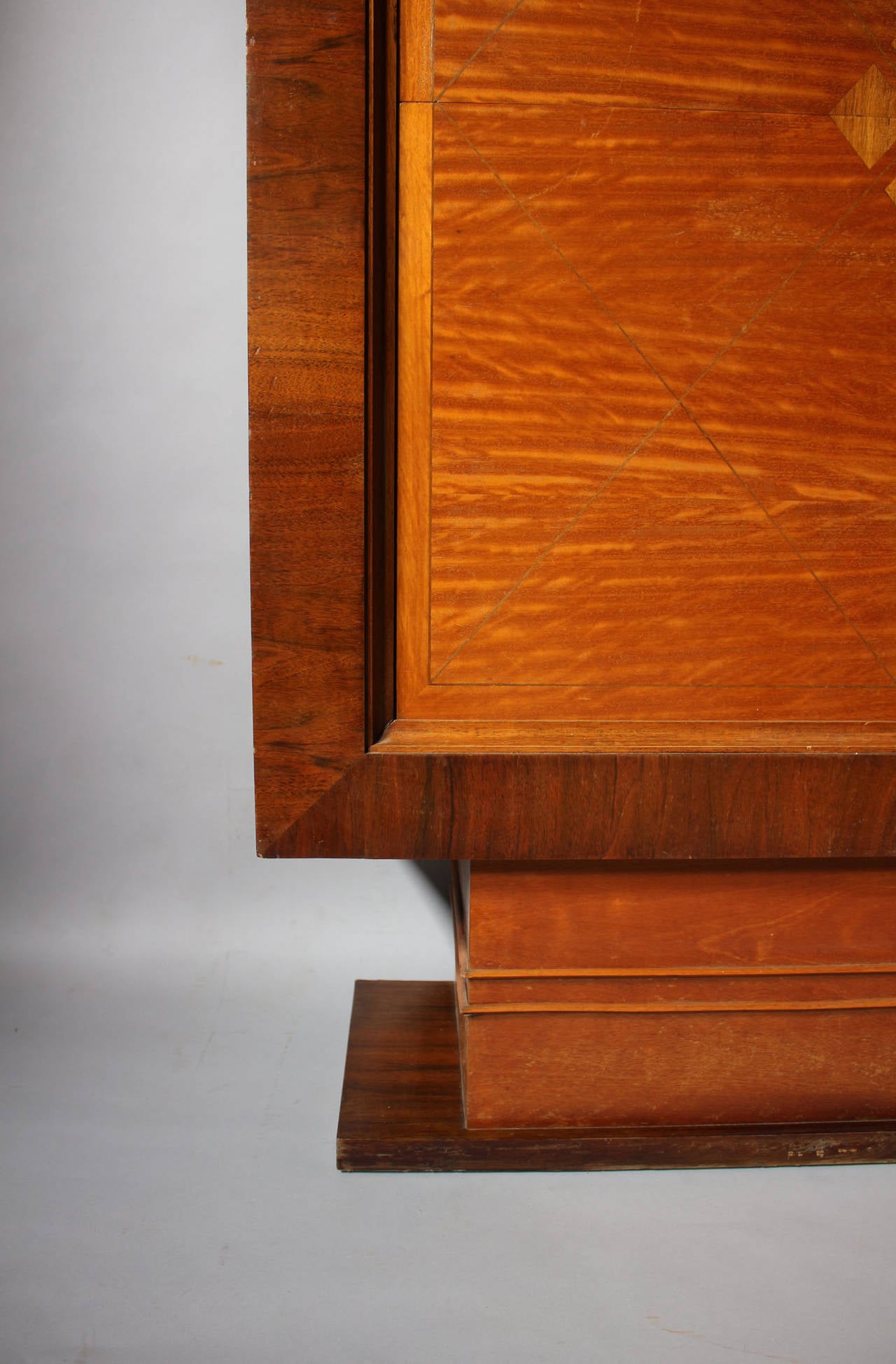 Fine Art Deco Satinwood and Walnut Secretaire or Bar by De Coene 4