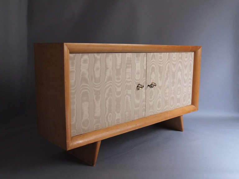 French 1950s Sycamore and Original Fabric Buffet by Suzanne Guiguichon In Good Condition For Sale In Long Island City, NY