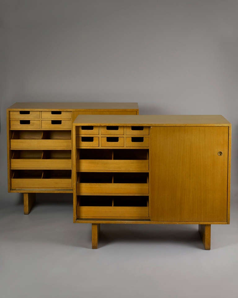 Mid-20th Century Widdicomb Fantastic Pair of Chests for Storage