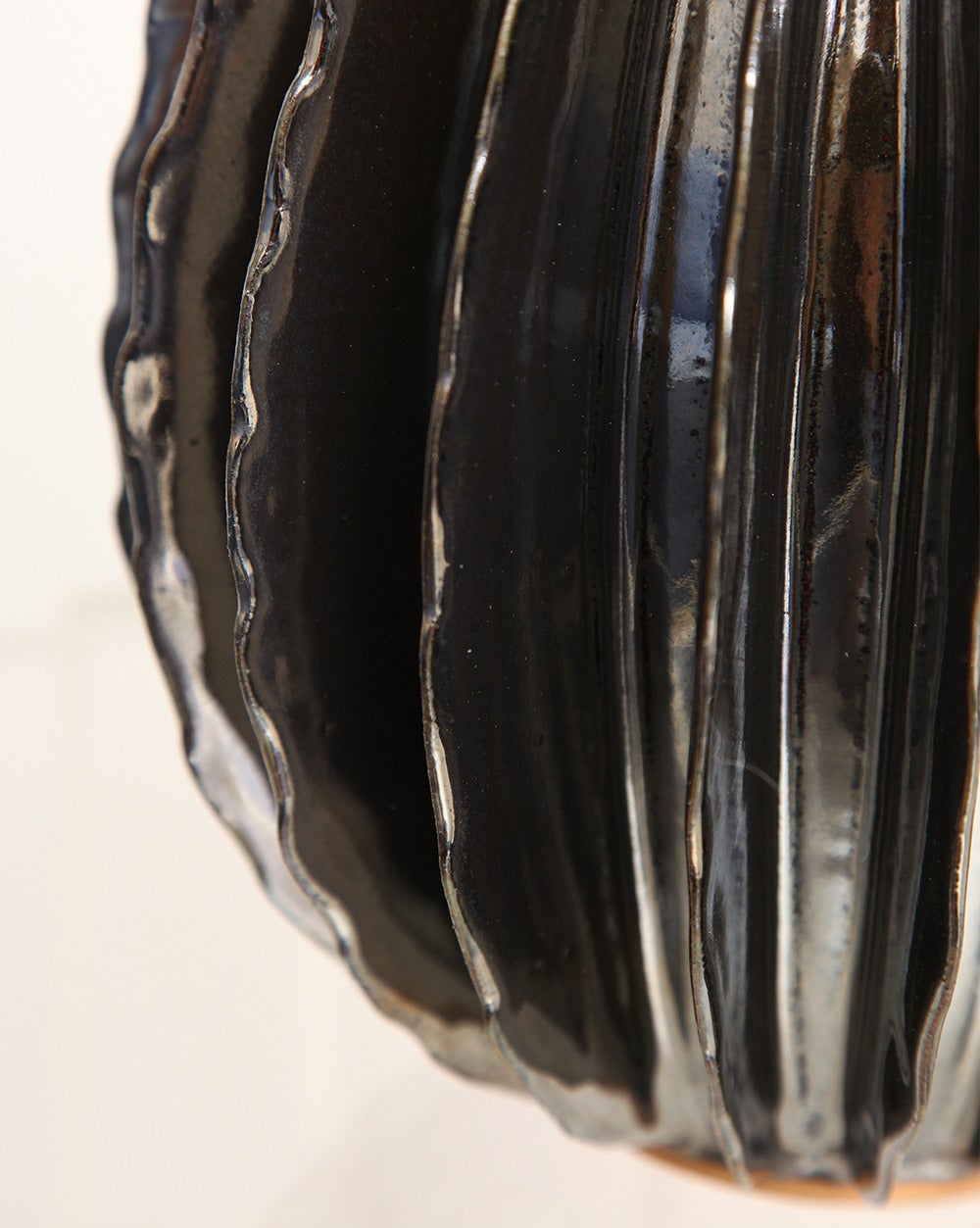 American Bill Hudnut Ceramic Large Pod in Silver Metallic Lustreware Glaze