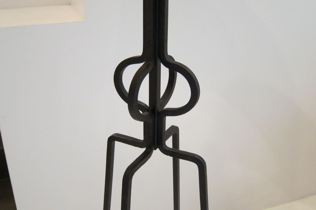 Mid-20th Century Tommi Parzinger Obelisk Floor Lamp