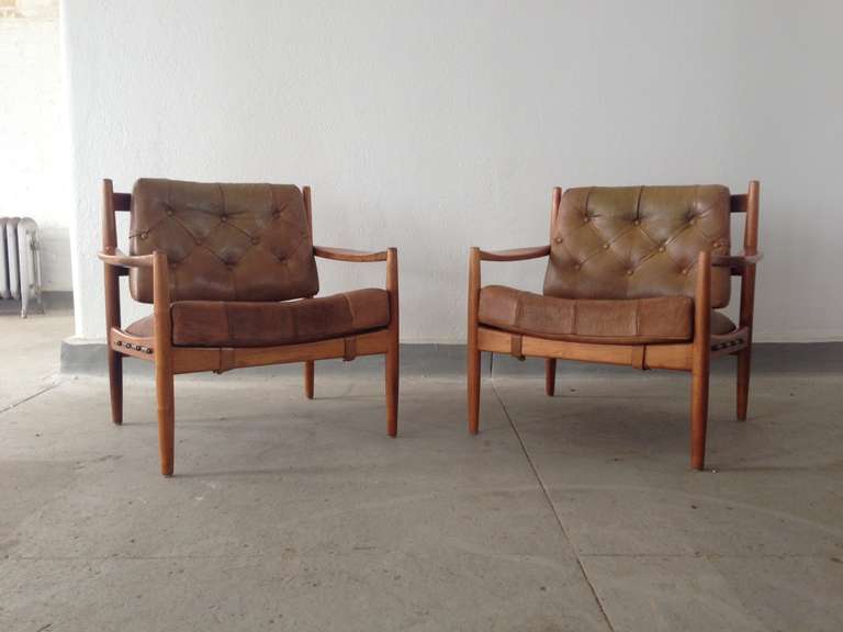 Pair of armchairs in original leather and birch by Ingemar Thillmark.
The leather is in excellent condition with no tears or breaks.

29.5