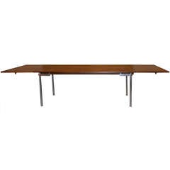 Dining table by Hans Wegner in Rosewood