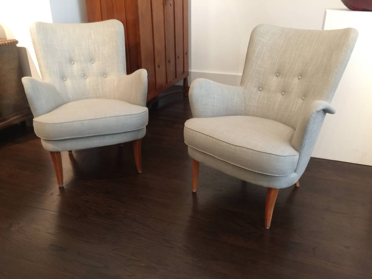 Scandinavian Modern Pair of Upholstered Armchairs by Carl Malmsten