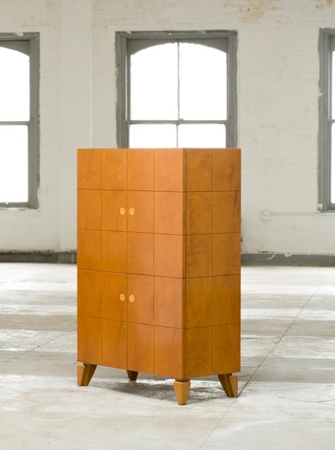 Custom ordered bar cabinet from the office of Swedish architect, Axel Einar Hjorth.
Made in 1942 for a private residence in Gothenburg, Swede. This cabinet has storage drawets underneath with a serving area and room for bottles on top.
Birch