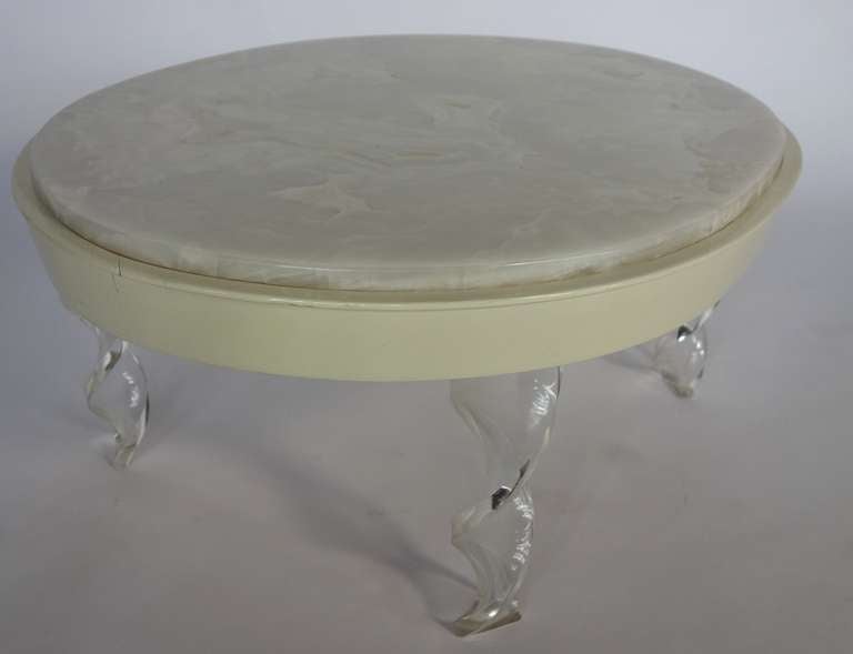 Mid-20th Century Oval Onyx and Lucite Cocktail Table For Sale