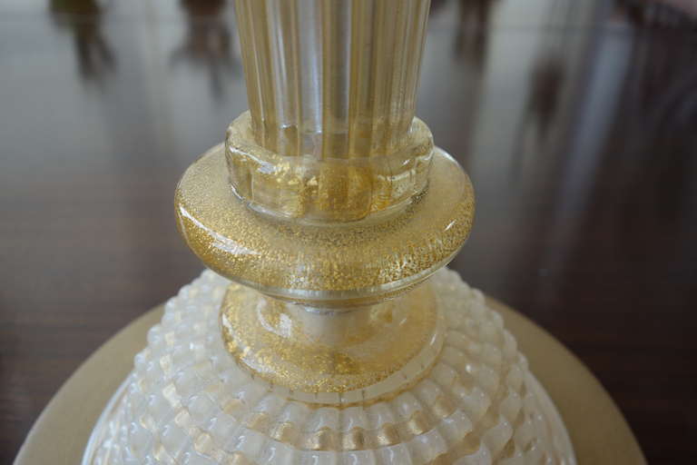 Stately Venetian, Glass Marbro Table Lamp For Sale 4