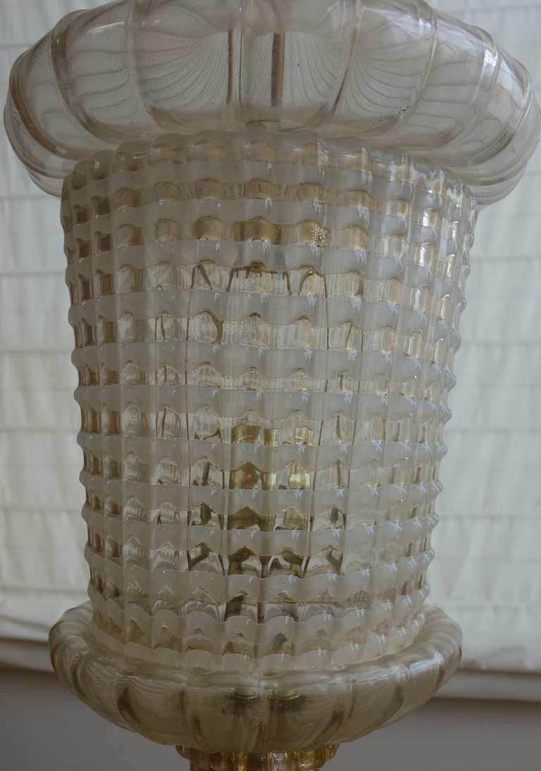 Stately Venetian, Glass Marbro Table Lamp For Sale 2