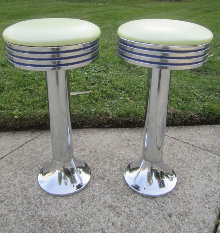 Fantastic pair of mid century soda fountain stools from Mexico.