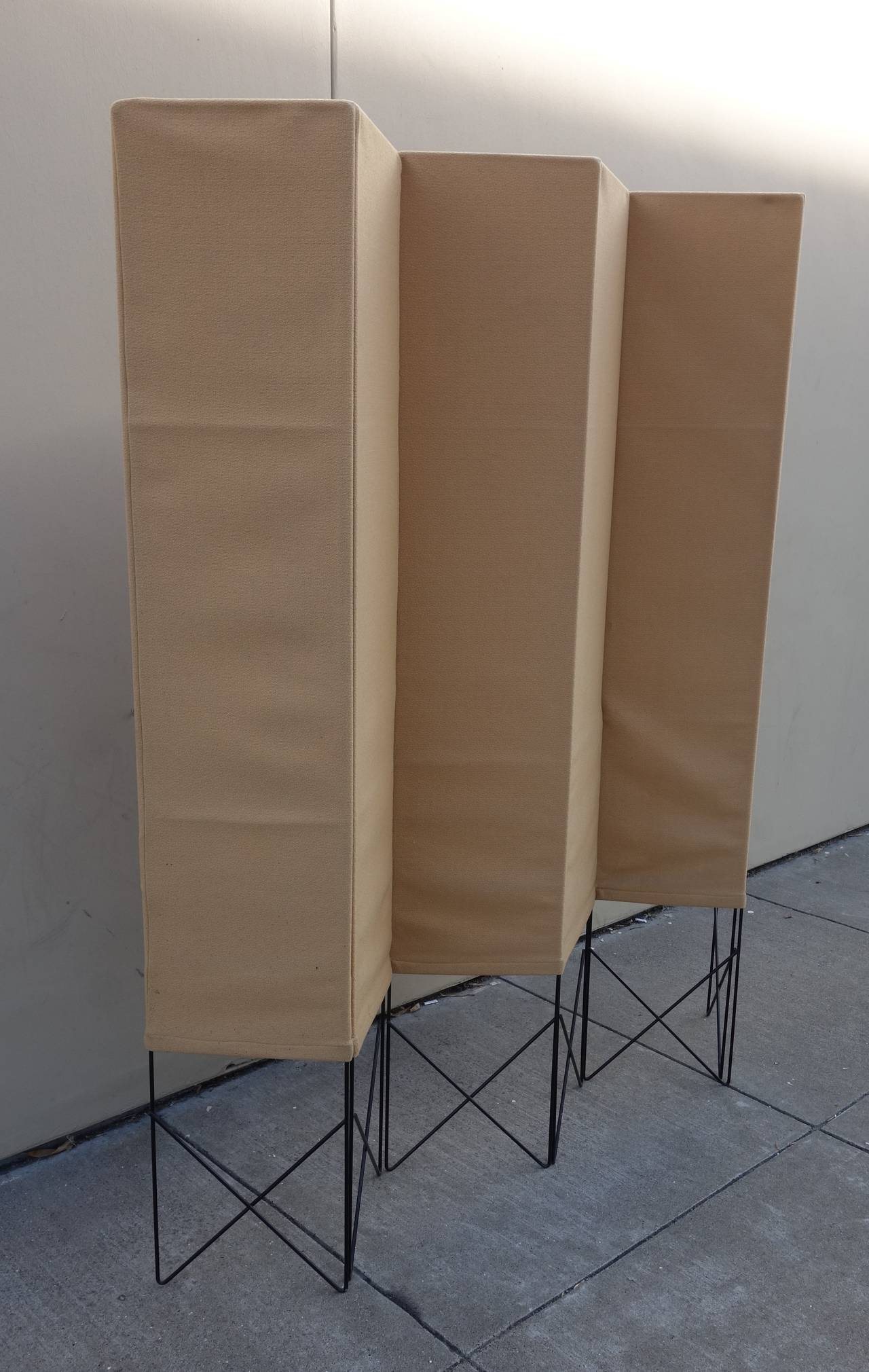 Mid Century Room Divider In Good Condition For Sale In San Francisco, CA