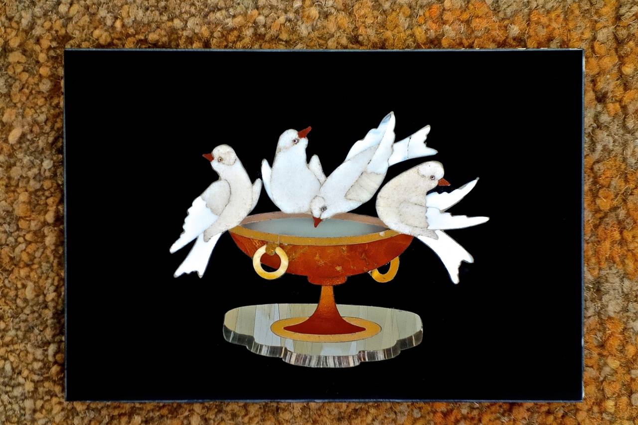 Italian Pietra Dura of Doves, Decorative Art