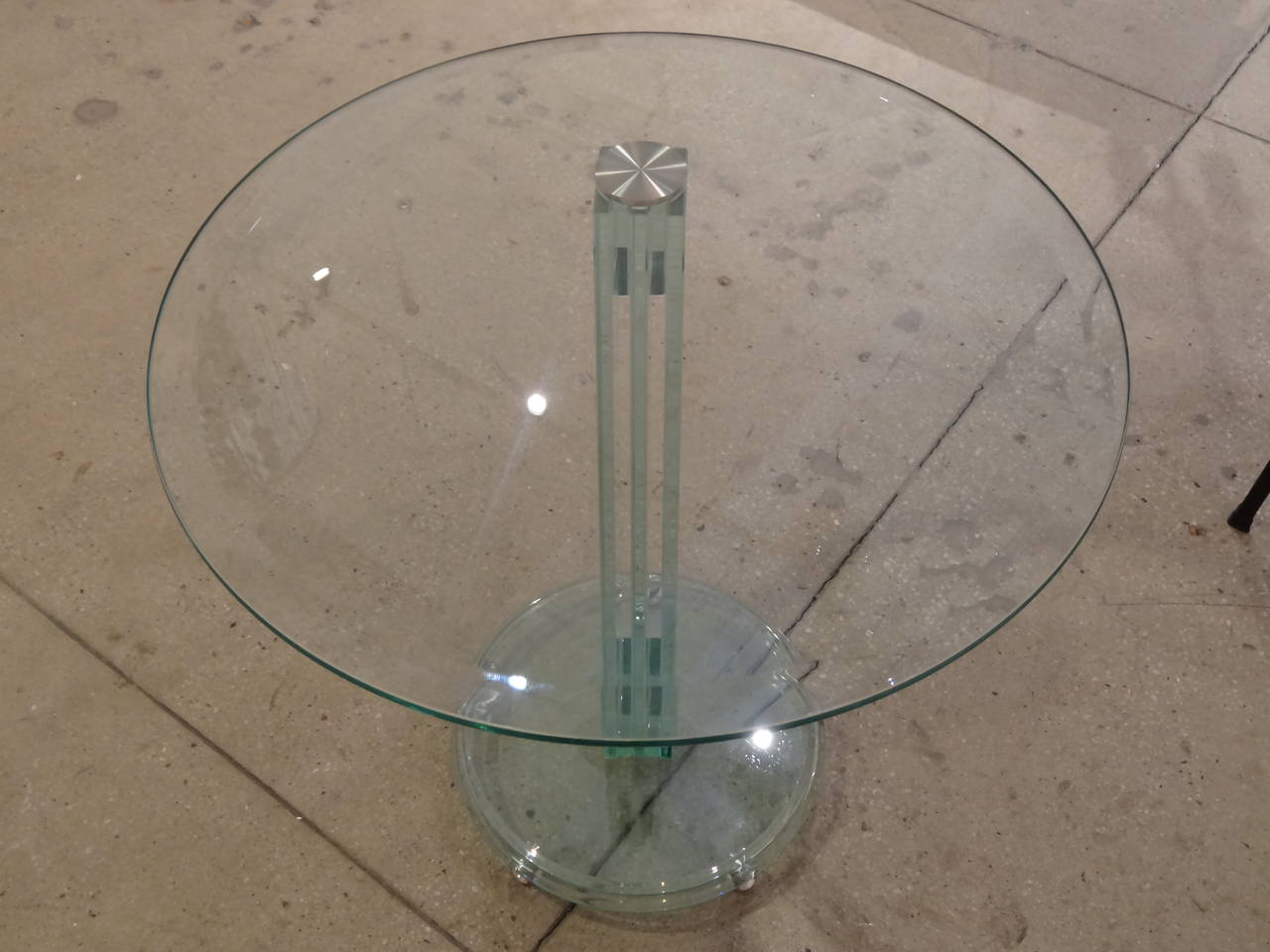 Pair of Fontana Arte Style Glass Tables In Good Condition In North Miami, FL