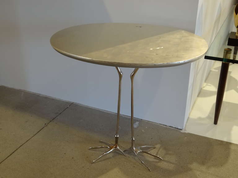 This is the classic table by Meret Oppenheim called the Traccia table.