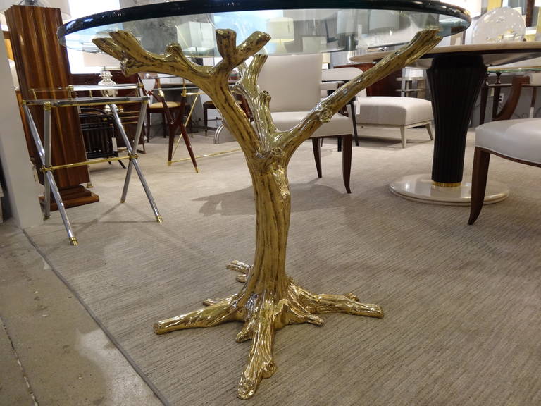 A beautifully detailed and shaped table base in the form of a tree
This tree has an organic free form design which id highlighted by the incised detail and polished brass finish
Amazing quality and a great size.