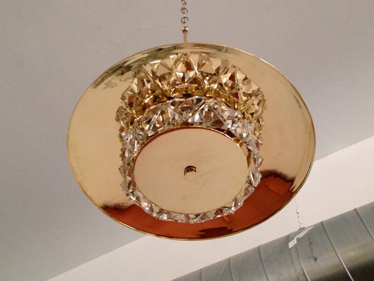 A luxurious polished brass and cut crystal Austrian pendant or flush ceiling light by Kinkeldey. Four light sources. Measures: 22