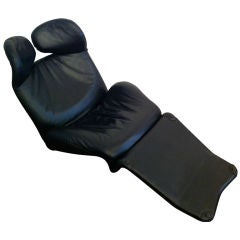 "Wink" Lounge Chair