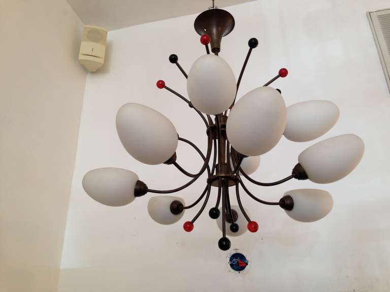 French 1960s Whimsical Chandelier In Excellent Condition For Sale In New York, NY