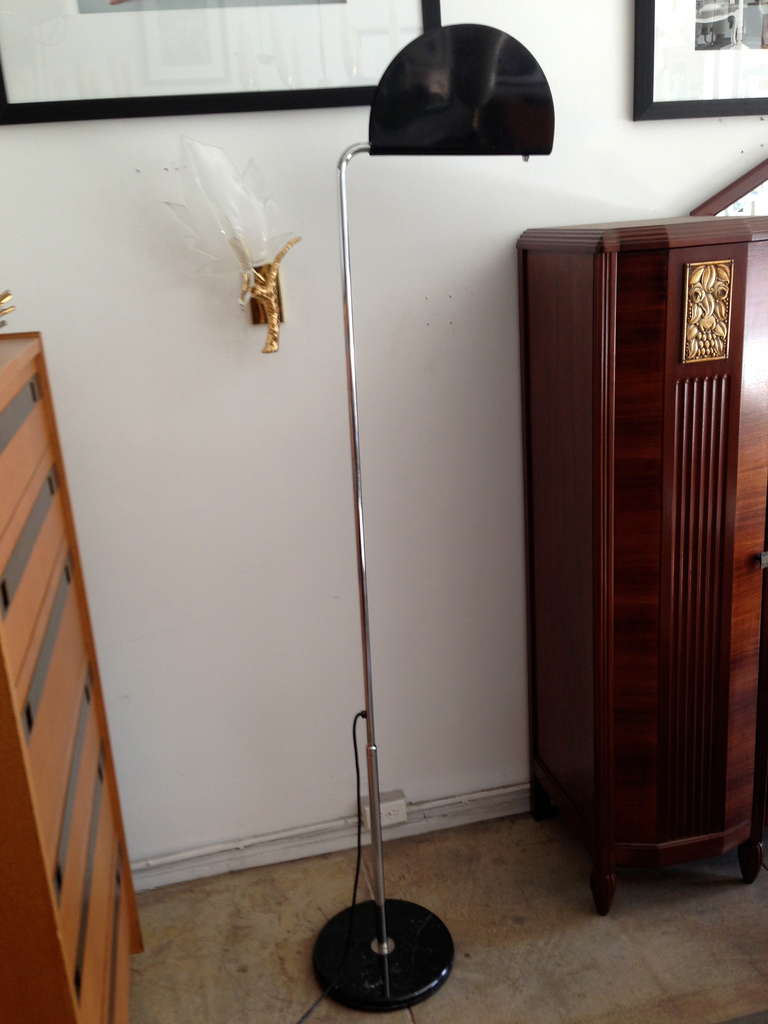 Mezzaluna Floor Lamp In Excellent Condition For Sale In New York, NY