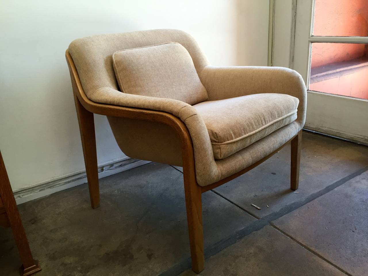 Pair of Knoll Lounge Chairs 3