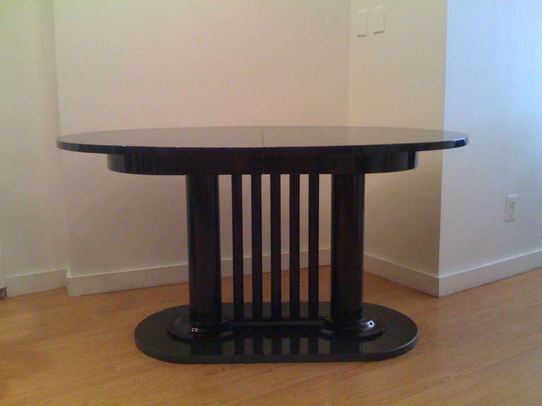 Stendig Bruno Paul Bauhaus Dining Table In Excellent Condition For Sale In New York, NY