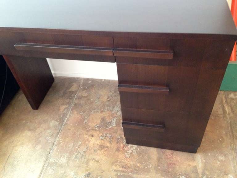 Modernage Art Deco Desk In Excellent Condition In New York, NY