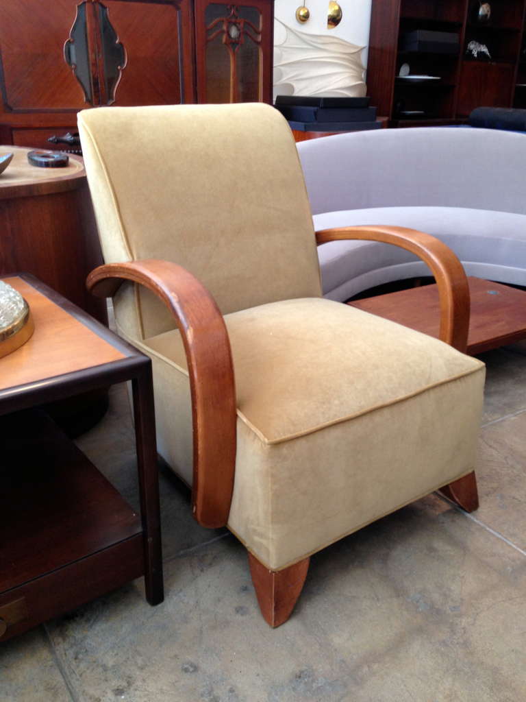 20th Century Pair of French Art Deco Club Chairs