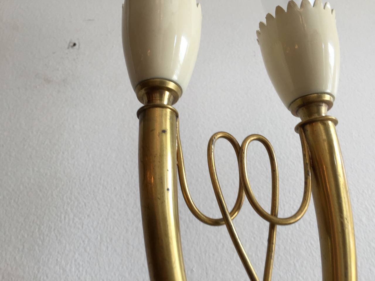 Pair of Italian 1960s Wall Lights In Excellent Condition In New York, NY