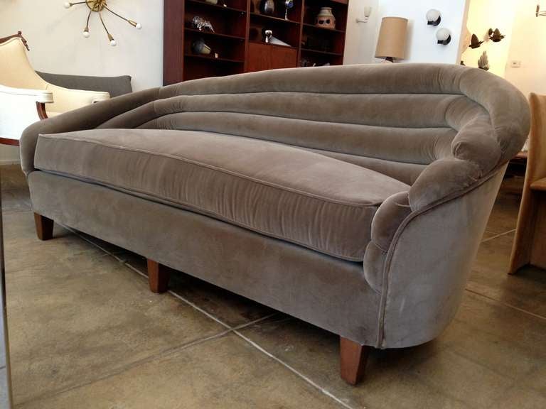 American Art Deco Sofa In Excellent Condition In New York, NY