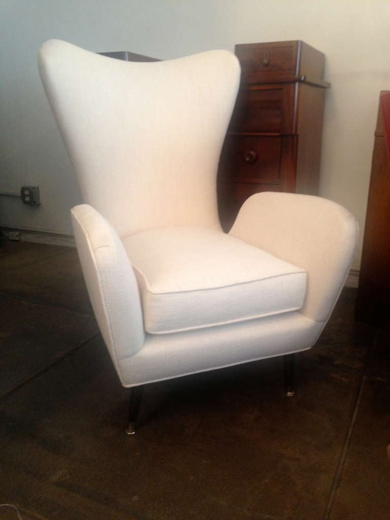 Mid-Century Italian 1950s Wing Chair In Excellent Condition In New York, NY