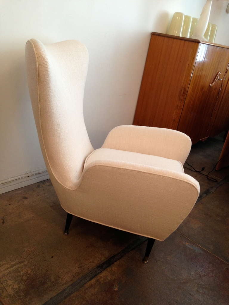 Mid-Century Italian 1950s Wing Chair 3