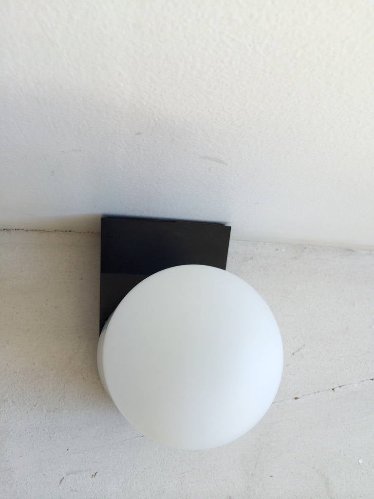 Tedesco Coppia di lampade da parete tedesche degli anni '70 in vendita