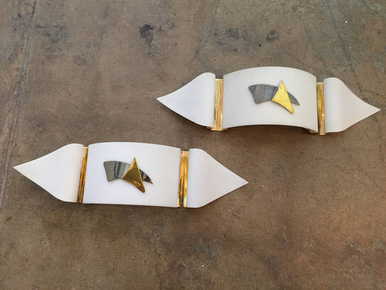 Pair of Italian, 1950s Sconces In Excellent Condition For Sale In New York, NY