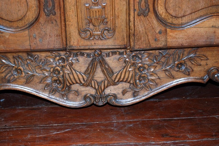 18thc. Walnut Buffet