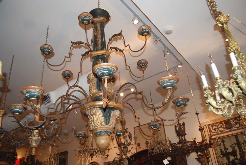 Palatial Italian Chandelier In Good Condition For Sale In New Orleans, LA