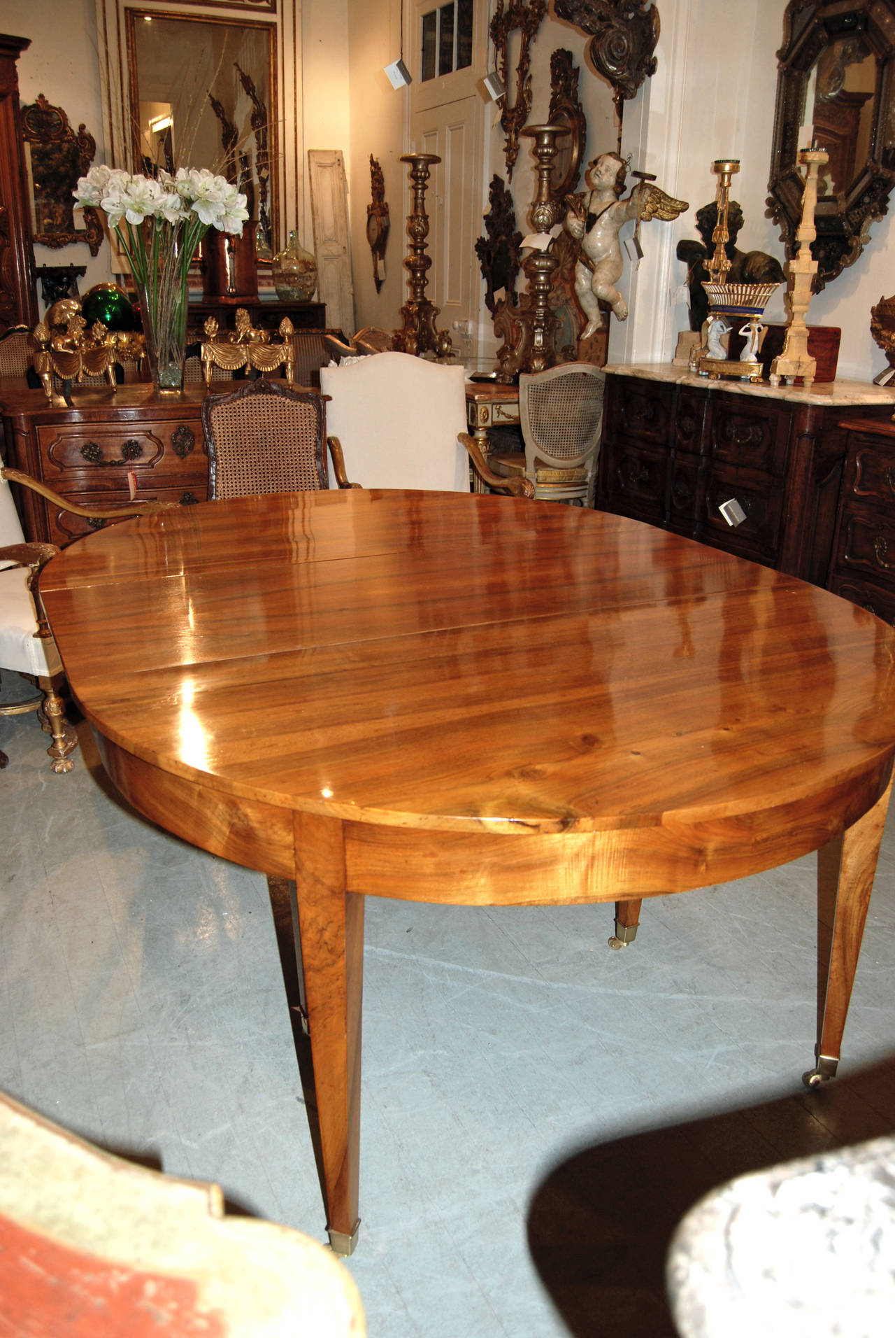 18th Century Directoire Pearwood Dining Table In Excellent Condition In New Orleans, LA