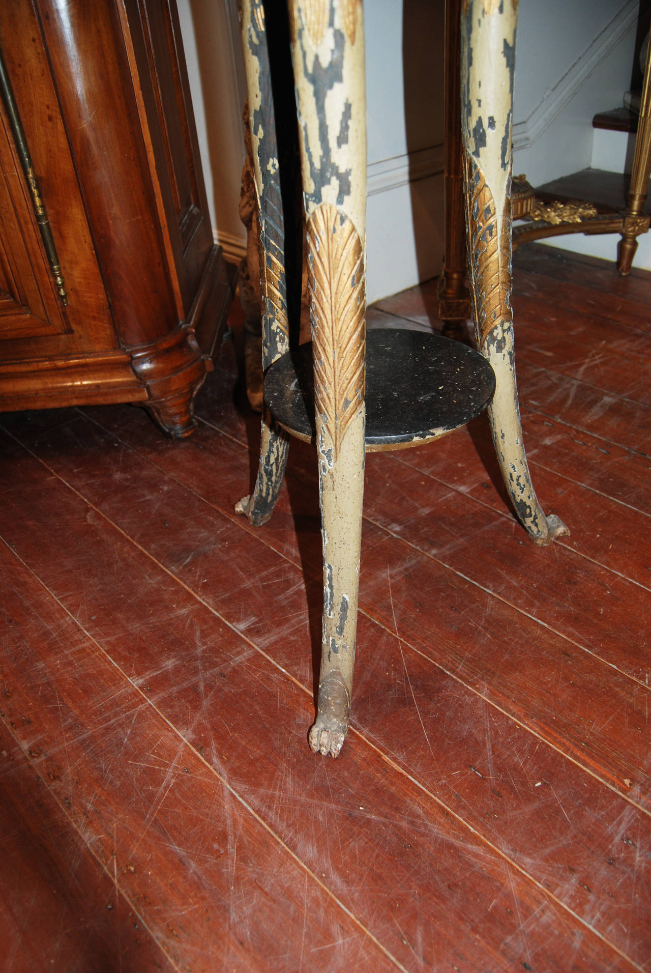18th Century Directoire Gueridon In Distressed Condition For Sale In New Orleans, LA