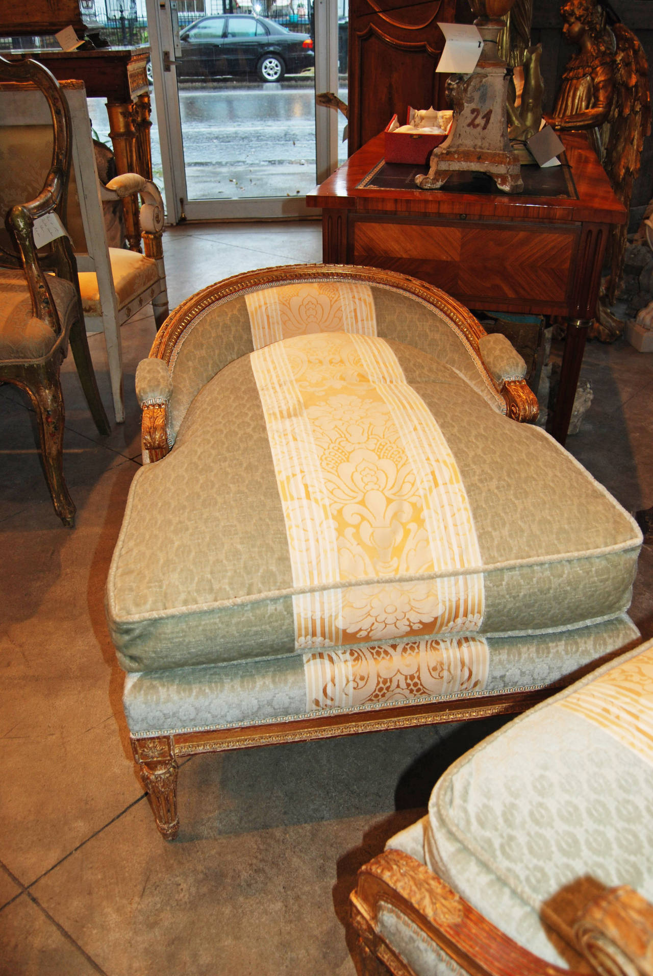 19th Century French Giltwood Chaise 5