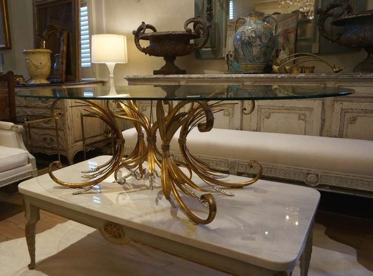 Mid-Century Coco Chanel Style Gilt Metal Coffee Table In Good Condition For Sale In New Orleans, LA