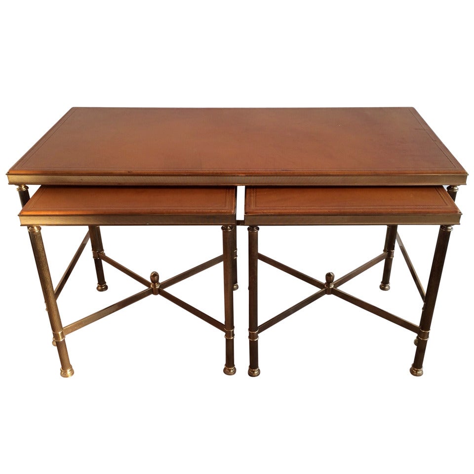 1940s Nesting Cocktail Tables with Original Leather Top For Sale