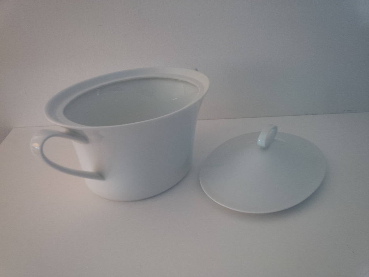 Modernist Covered Casserole Dish by Rosenthal Studio-Line.  Germany, circa 1970. Pure white porcelain.  Removable cover.