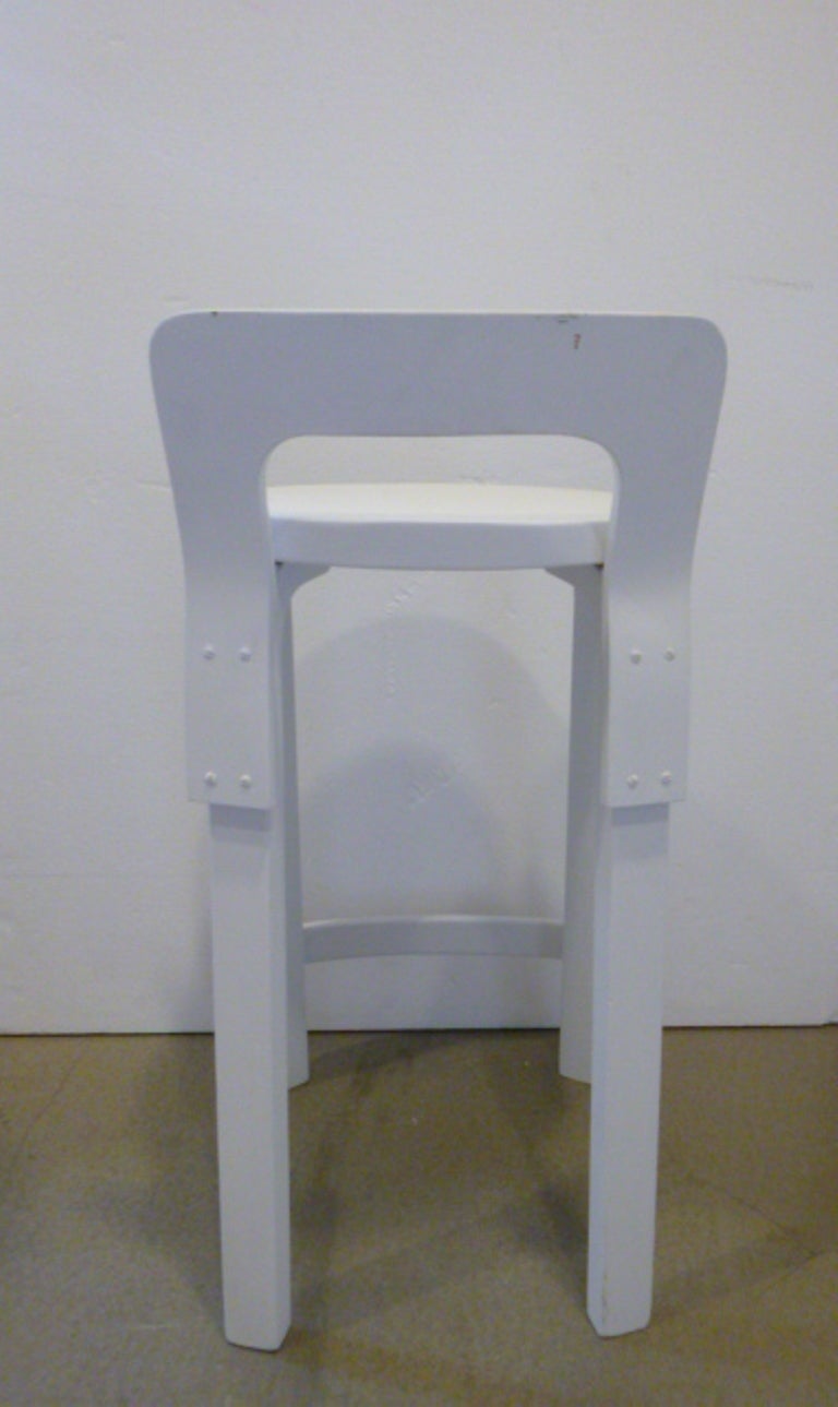 Mid-20th Century Pair of White Bar Stools by Alvar Aalto for Artek