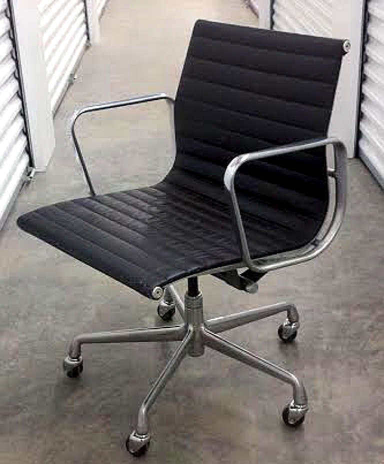 Mid-Century Modern Six Vintage Eames Aluminum Group Leather 