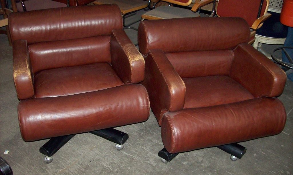 Pair of Italian Brown Leather Swivel Chairs by Joe Columbo 1