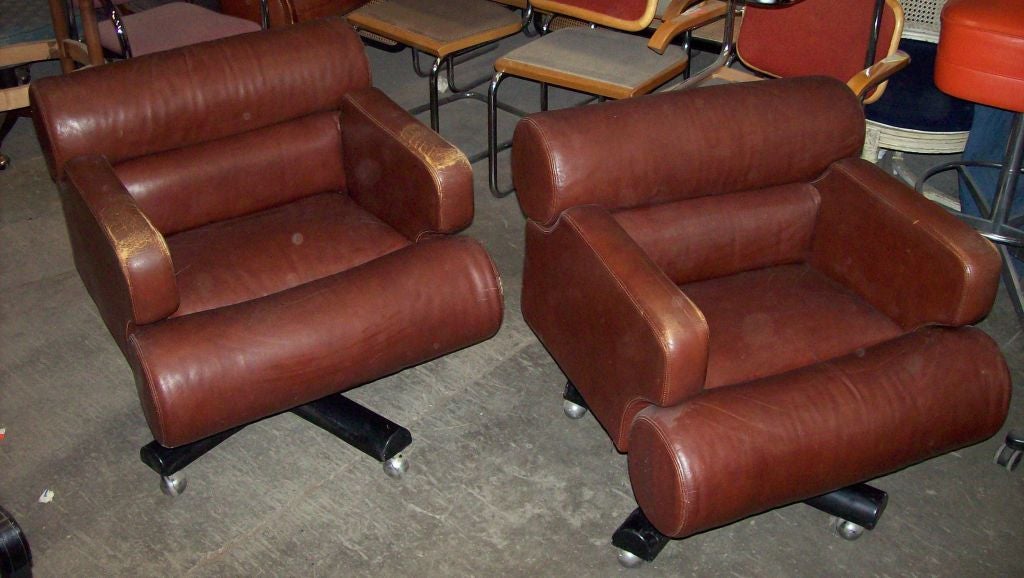 Pair of Italian Brown Leather Swivel Chairs by Joe Columbo 2