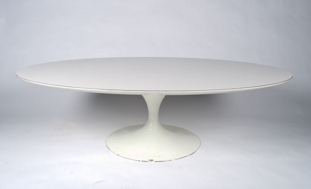 "Tulip" White Oval Coffee Table by Saarinen for Knoll