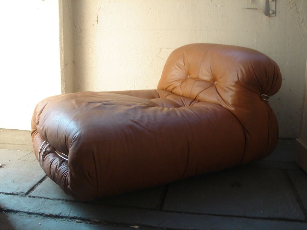 Mid-Century Modern Soriana Leather Chaise by Cassina